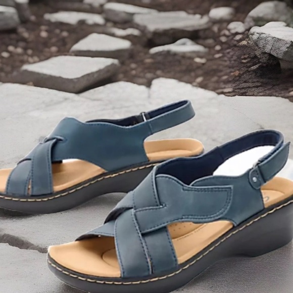 Clarks  Merliah Echo Leather Confort Wedge Sandals Size 11 super comfort - Picture 8 of 14